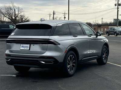 2025 Lincoln Nautilus, $51641. Photo 7