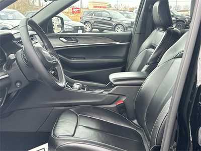 2024 Jeep Grand Cherokee L, $38999. Photo 8
