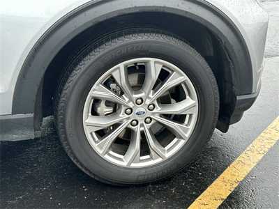 2023 Ford Explorer, $33999. Photo 7