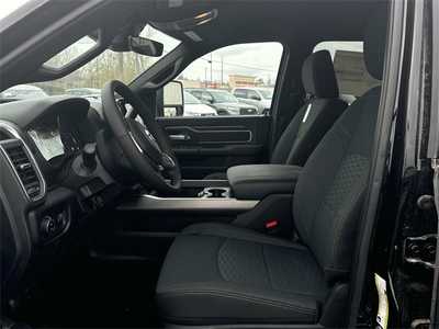 2025 RAM 3500 Crew Cab, $70446. Photo 12
