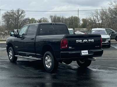 2025 RAM 3500 Crew Cab, $70446. Photo 5