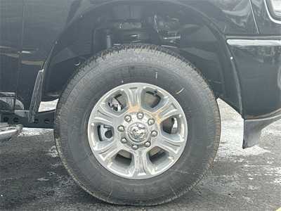 2025 RAM 3500 Crew Cab, $70446. Photo 9