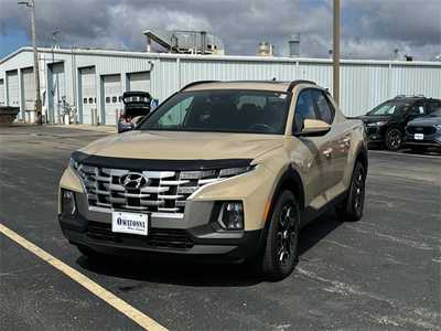 2023 Hyundai Santa Cruz, $28499. Photo 2