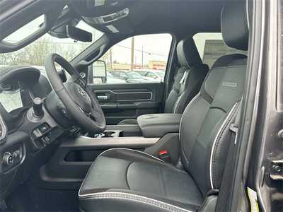 2025 RAM 3500 Crew Cab, $77452. Photo 11