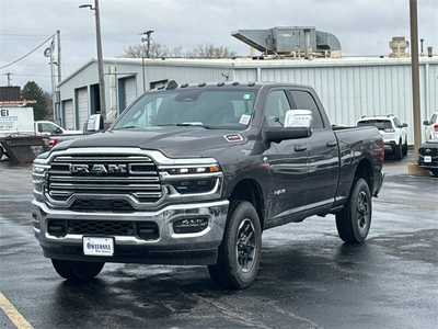 2025 RAM 3500 Crew Cab, $77452. Photo 3