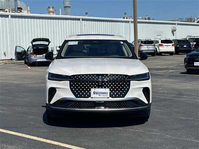 2025 Lincoln Nautilus, $54943. Photo 2