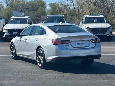 2021 Chevrolet Malibu, $16999. Photo 4