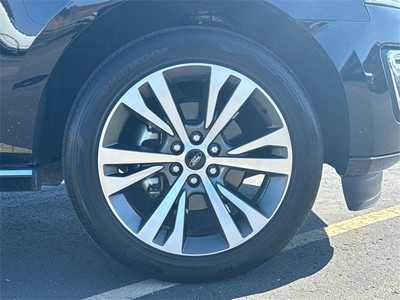 2021 Ford Expedition, $49999. Photo 7