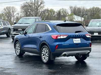 2022 Ford Escape, $26999. Photo 4