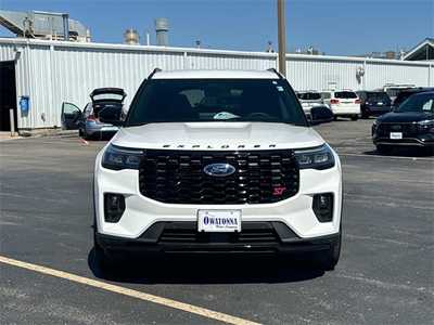 2025 Ford Explorer, $54644. Photo 2
