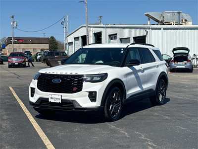 2025 Ford Explorer, $54644. Photo 4