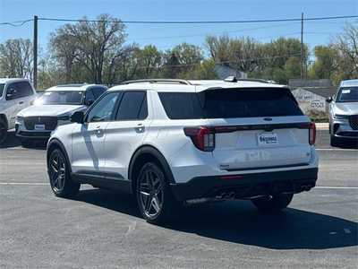 2025 Ford Explorer, $54644. Photo 7
