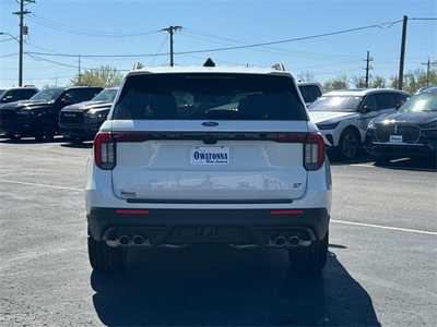 2025 Ford Explorer, $54644. Photo 8