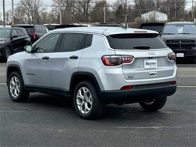2025 Jeep Compass, $. Photo 7