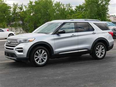 2023 Ford Explorer, $33999. Photo 2