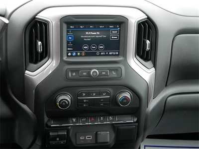 2021 Chevrolet 3500 Crew Cab, $37999. Photo 9