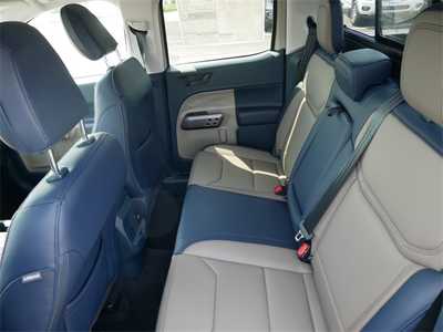 2025 Ford Maverick, $38630. Photo 11