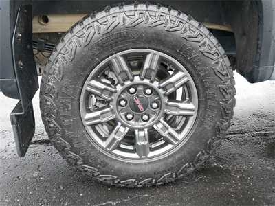 2024 GMC 1500 Crew Cab, $66999. Photo 5