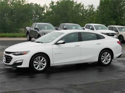 2023 Chevrolet Malibu, $18999. Photo 2