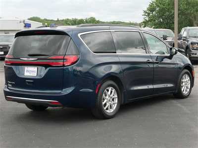 2022 Chrysler Pacifica, $22999. Photo 4