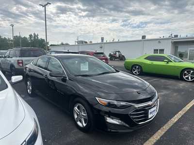 2024 Chevrolet Malibu, $20999. Photo 1