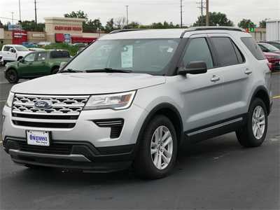 2018 Ford Explorer, $17499. Photo 2