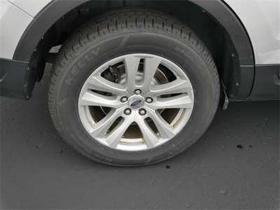 2018 Ford Explorer, $17499. Photo 5