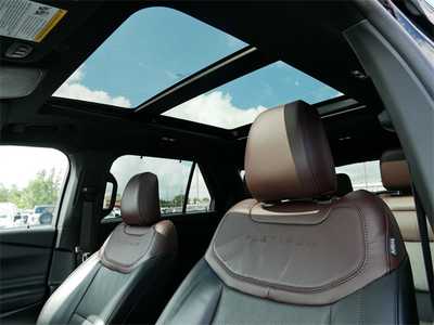 2022 Ford Explorer, $36999. Photo 11