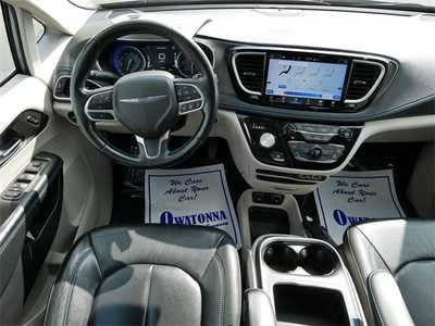 2021 Chrysler Pacifica, $17499. Photo 9
