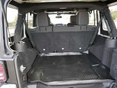 2015 Jeep Wrangler Unlimited, $19999. Photo 6