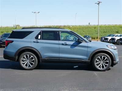 2025 Ford Explorer, $46912. Photo 8