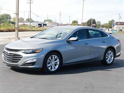 2023 Chevrolet Malibu, $18999. Photo 2