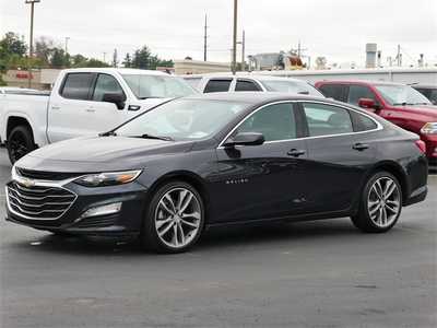 2023 Chevrolet Malibu, $17999. Photo 2
