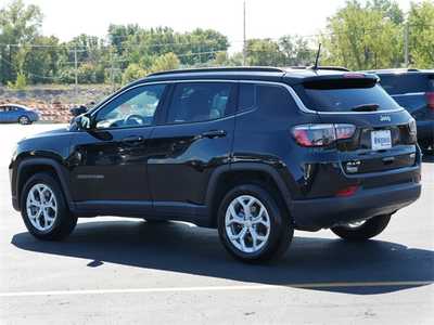 2024 Jeep Compass, $21999. Photo 3