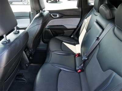 2024 Jeep Compass, $21999. Photo 8
