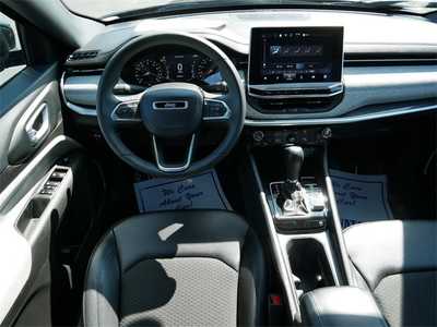 2024 Jeep Compass, $21999. Photo 9