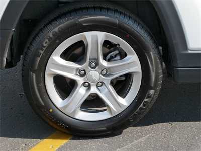 2024 Jeep Compass, $21999. Photo 5