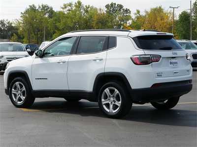 2024 Jeep Compass, $21999. Photo 3