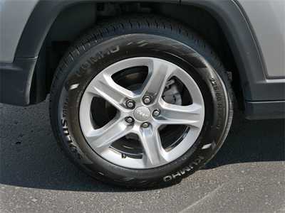 2024 Jeep Compass, $21999. Photo 5