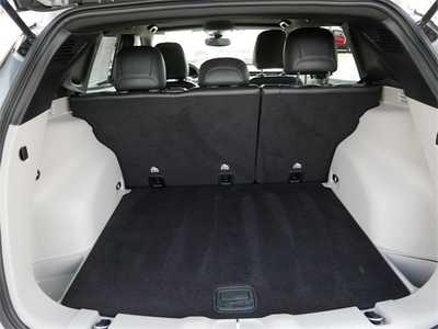 2024 Jeep Compass, $21999. Photo 6