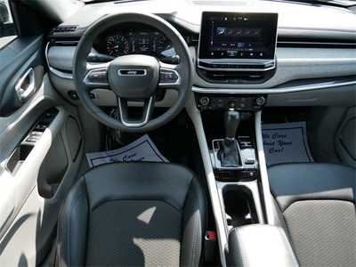 2024 Jeep Compass, $21999. Photo 9
