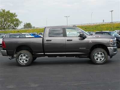 2026 RAM 3500 Crew Cab, $74222. Photo 8