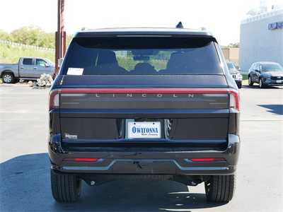 2025 Lincoln Navigator, $105190. Photo 6