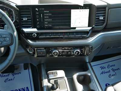 2025 GMC 1500 Crew Cab, $53999. Photo 10