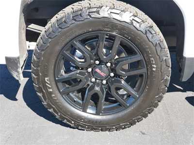 2025 GMC 1500 Crew Cab, $53999. Photo 5