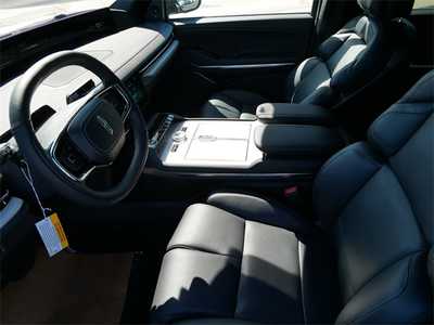 2025 Lincoln Navigator L, $105675. Photo 11