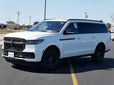 2025 Lincoln Navigator L, $105675. Photo 3