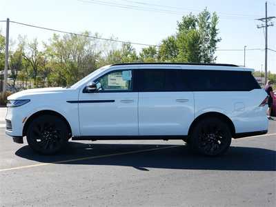 2025 Lincoln Navigator L, $105675. Photo 4