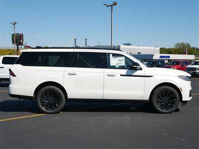2025 Lincoln Navigator L, $105675. Photo 8