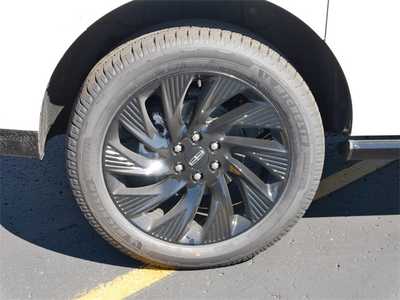 2025 Lincoln Navigator L, $105675. Photo 9